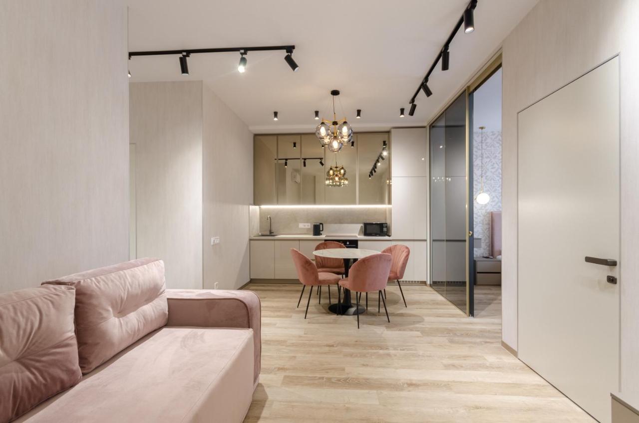 Petrovdom Ж38 In Luxury Apartments At 68 Zhylyanska Street,38 Perlyna كييف المظهر الخارجي الصورة