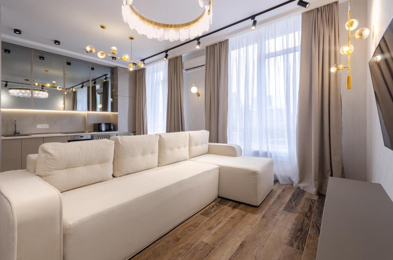 Petrovdom Ж38 In Luxury Apartments At 68 Zhylyanska Street,38 Perlyna كييف المظهر الخارجي الصورة