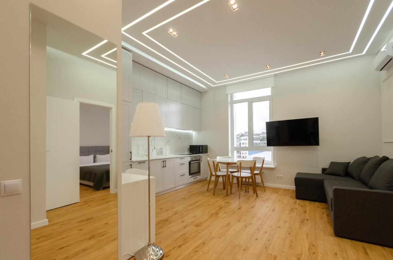 Petrovdom Ж38 In Luxury Apartments At 68 Zhylyanska Street,38 Perlyna كييف المظهر الخارجي الصورة