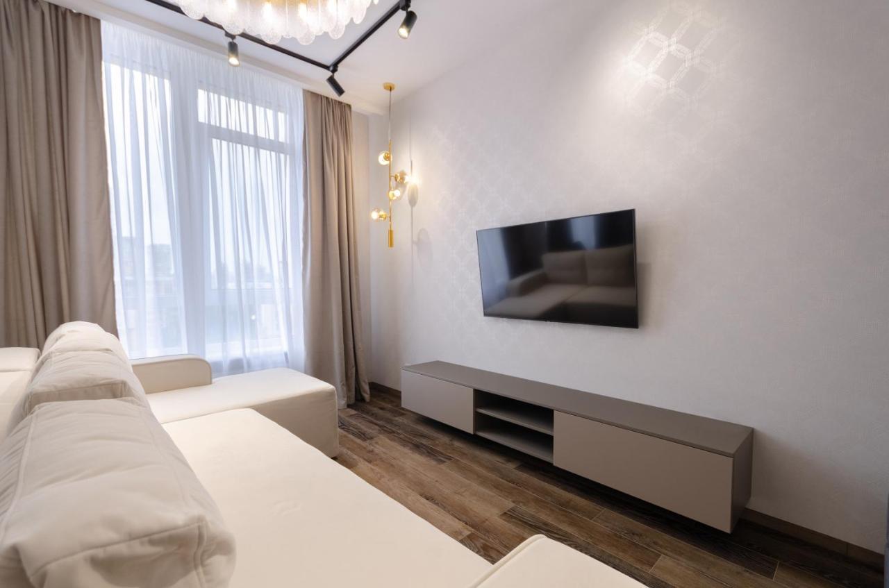 Petrovdom Ж38 In Luxury Apartments At 68 Zhylyanska Street,38 Perlyna كييف المظهر الخارجي الصورة