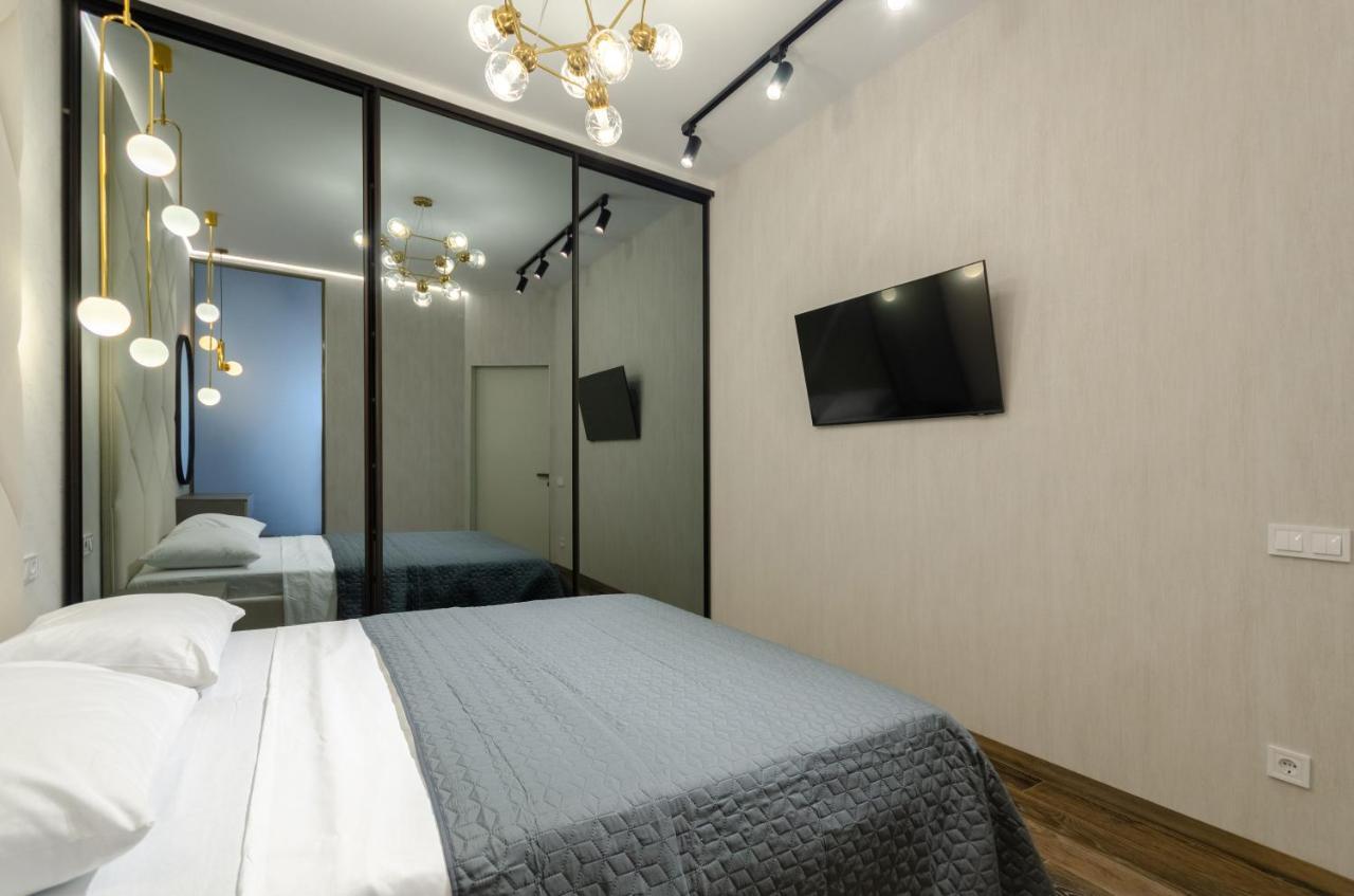 Petrovdom Ж38 In Luxury Apartments At 68 Zhylyanska Street,38 Perlyna كييف المظهر الخارجي الصورة