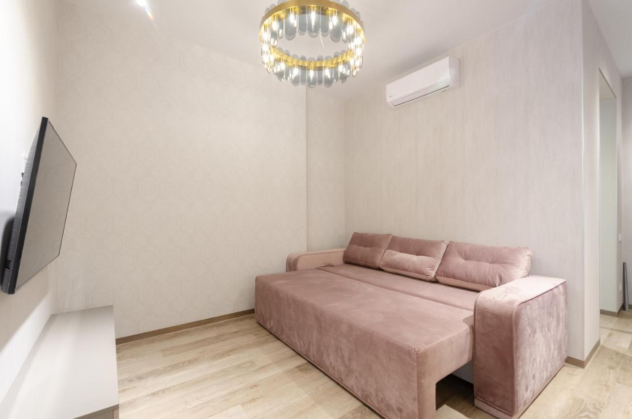 Petrovdom Ж38 In Luxury Apartments At 68 Zhylyanska Street,38 Perlyna كييف المظهر الخارجي الصورة