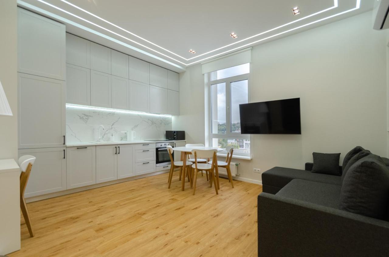 Petrovdom Ж38 In Luxury Apartments At 68 Zhylyanska Street,38 Perlyna كييف المظهر الخارجي الصورة