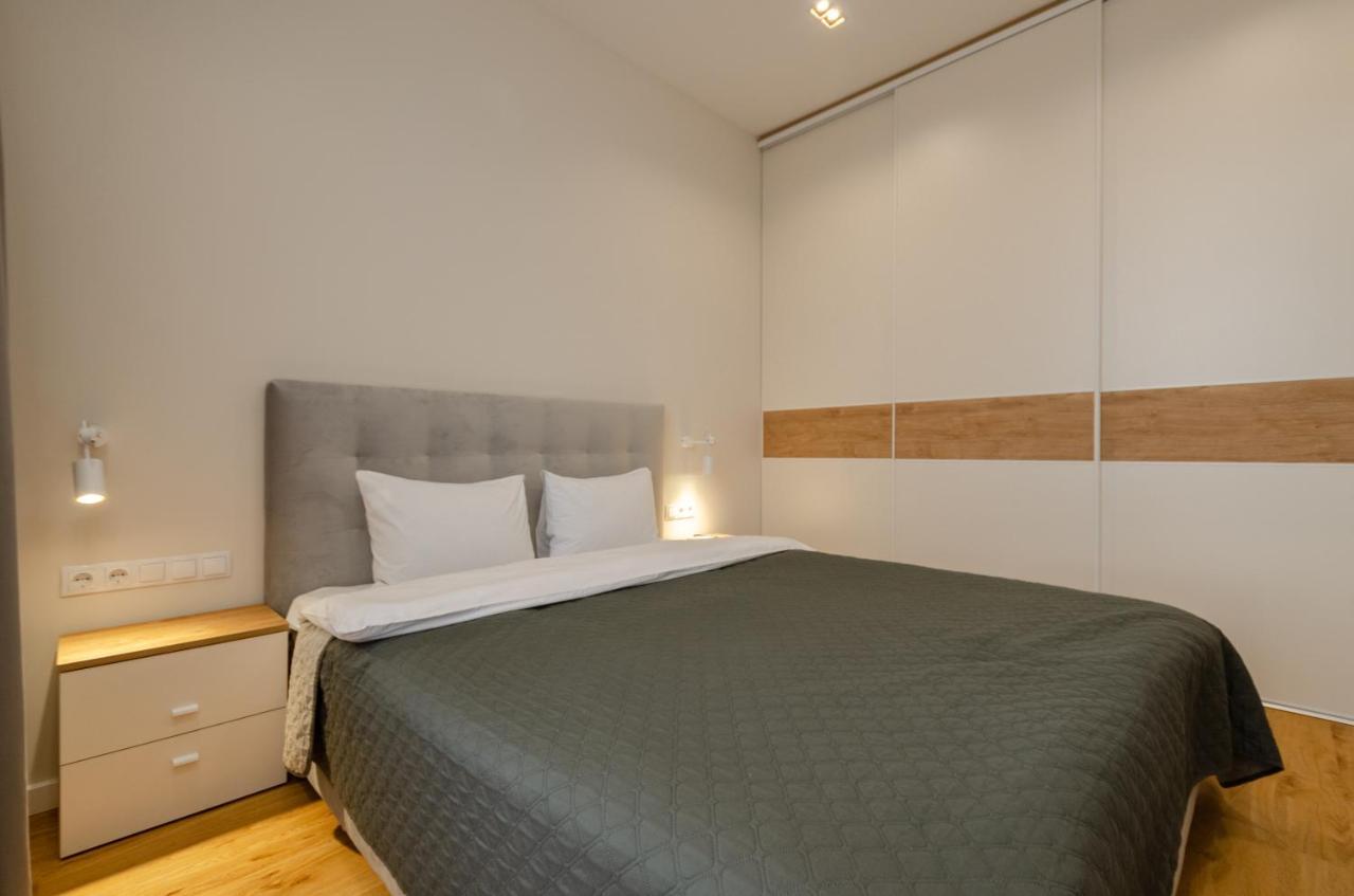 Petrovdom Ж38 In Luxury Apartments At 68 Zhylyanska Street,38 Perlyna كييف المظهر الخارجي الصورة